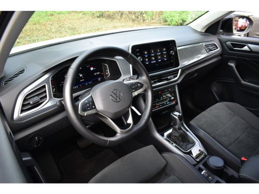 Volkswagen T-Roc 1.5 TSI DSG 150PK STYLE VIRTUAL/TREKHAAK/IQ-LIGHT ActivLease financial lease