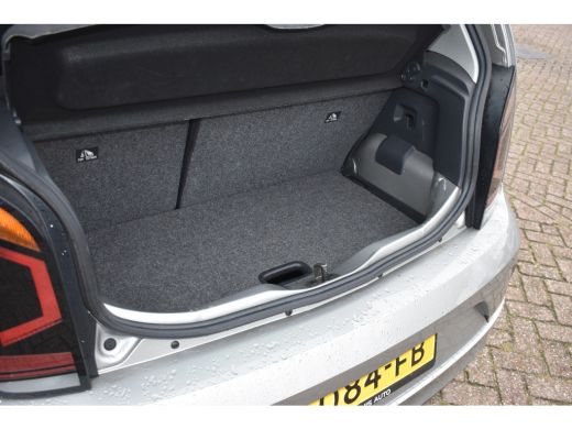 Volkswagen up! 1.0 MPI 65PK | AIRCO | DAB | LED | FABRIEKSGARANTIE T/M 6/11/2027 ActivLease financial lease