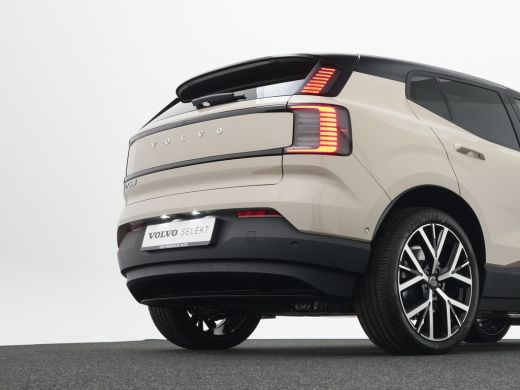 Volvo  EX30 Single Motor Extended Range Ultra 69 kWh | Harman Kardon | Panoramadak | 360° Camera | 20" | Priv... ActivLease financial lease