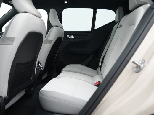 Volvo  EX40 Twin Motor Performance Ultra 82 kWh | Harman Kardon | 360° Camera | Panoramadak | 20" | Elek Stoe... ActivLease financial lease
