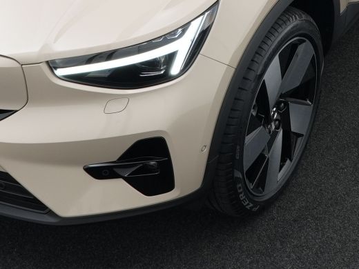 Volvo  EX40 Twin Motor Performance Ultra 82 kWh | Harman Kardon | 360° Camera | Panoramadak | 20" | Elek Stoe... ActivLease financial lease