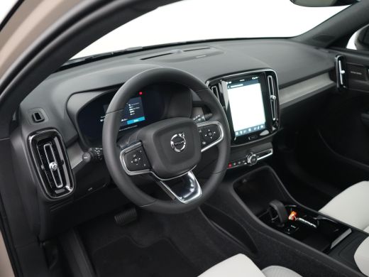 Volvo  EX40 Twin Motor Performance Ultra 82 kWh | Harman Kardon | 360° Camera | Panoramadak | 20" | Elek Stoe... ActivLease financial lease
