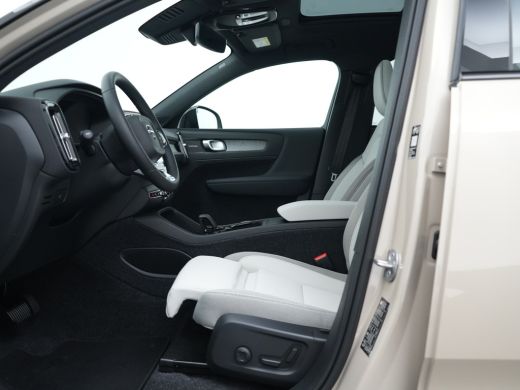 Volvo  EX40 Twin Motor Performance Ultra 82 kWh | Harman Kardon | 360° Camera | Panoramadak | 20" | Elek Stoe... ActivLease financial lease
