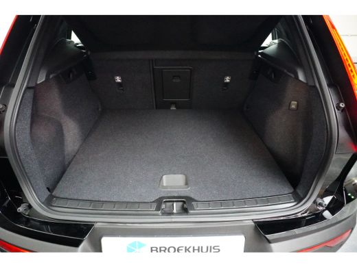 Volvo  XC40 1.5 T4 Recharge Inscription Expression | Elektrische achterklep | Keyless Entry / Start | PDC V+A... ActivLease financial lease