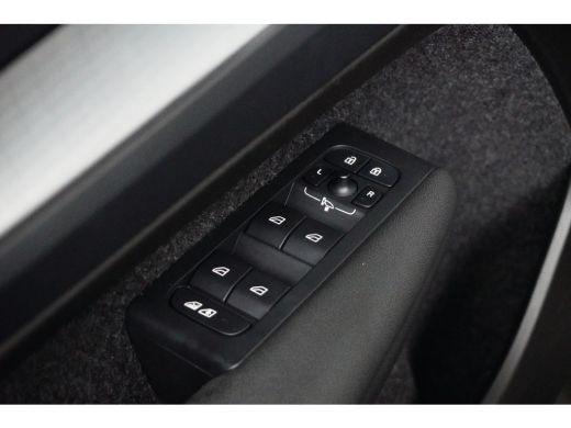 Volvo  XC40 1.5 T4 Recharge Inscription Expression | Elektrische achterklep | Keyless Entry / Start | PDC V+A... ActivLease financial lease