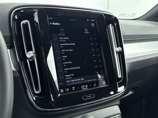 Volvo  XC40 2.0 B4 Plus Dark | Trekhaak | Reserve wiel | BLIS | Adaptive Cruiscontrol | Verwarmbare voorruit ... ActivLease financial lease
