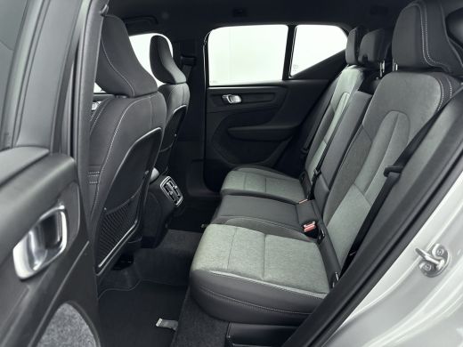 Volvo  XC40 2.0 B4 Plus Dark | Trekhaak | Reserve wiel | BLIS | Adaptive Cruiscontrol | Verwarmbare voorruit ... ActivLease financial lease