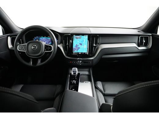 Volvo  XC60 | Trekhaak | Panoramadak | Stoel / Stuurverwarming | PDC + Camera | Keyless Entry / Start | Elekt... ActivLease financial lease