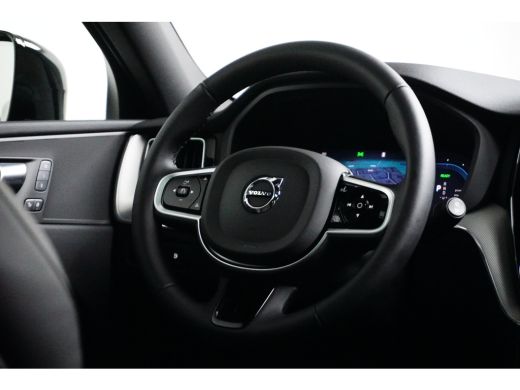 Volvo  XC60 | Trekhaak | Panoramadak | Stoel / Stuurverwarming | PDC + Camera | Keyless Entry / Start | Elekt... ActivLease financial lease