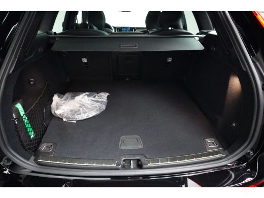 Volvo  XC60 | Trekhaak | Panoramadak | Stoel / Stuurverwarming | PDC + Camera | Keyless Entry / Start | Elekt... ActivLease financial lease