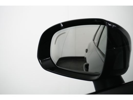 Volvo  XC60 | Trekhaak | Panoramadak | Stoel / Stuurverwarming | PDC + Camera | Keyless Entry / Start | Elekt... ActivLease financial lease