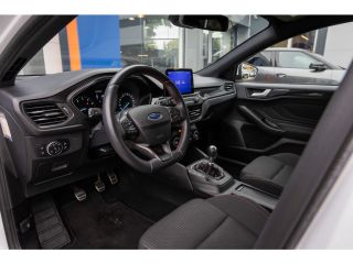 Ford Focus 1.0 EcoBoost ST Line Business | Trekhaak! | Stoel/stuur verwarming | Apple Carplay/Android Auto |...