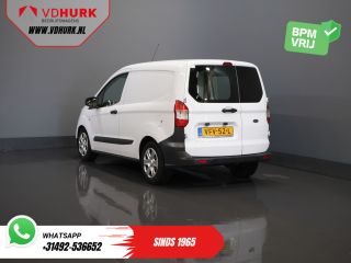 Ford Transit Courier 1.5 TDCI Trend BPM VRIJ! Stoelverw./ CarPlay/ Navi/ PDC/ Cruise/ Airco Ford Transit Courier 1.5 TDCI Trend BPM VRIJ! Stoelverw./ CarPlay/ Navi/ PDC/ Cruise/ Airco