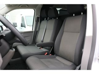 Volkswagen Transporter 2.0 TDI L1 H1 110pk Airco Navigatie Trekhaak
