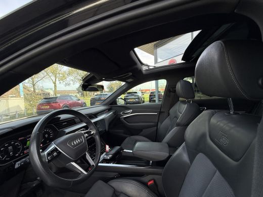 Audi e-tron 55 quattro S edition 95 kWh | Panorama | Trekhaak | 21 Inch | ActivLease financial lease