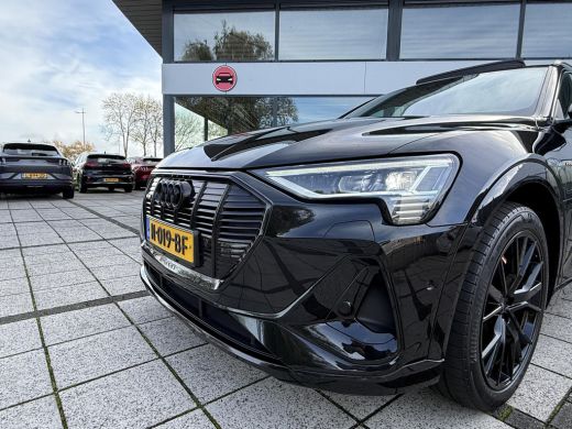 Audi e-tron 55 quattro S edition 95 kWh | Panorama | Trekhaak | 21 Inch | ActivLease financial lease