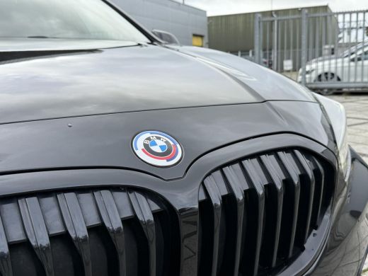 BMW 1 Serie 118i | Panorama | Navi | Live Cockpit | Led | ActivLease financial lease