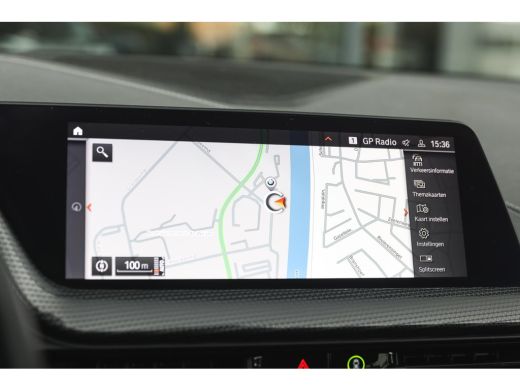 BMW 1 Serie 118i Sport Line Automaat / Sportstoelen / LED / Live Cockpit Professional / Cruise Control / PDC ActivLease financial lease