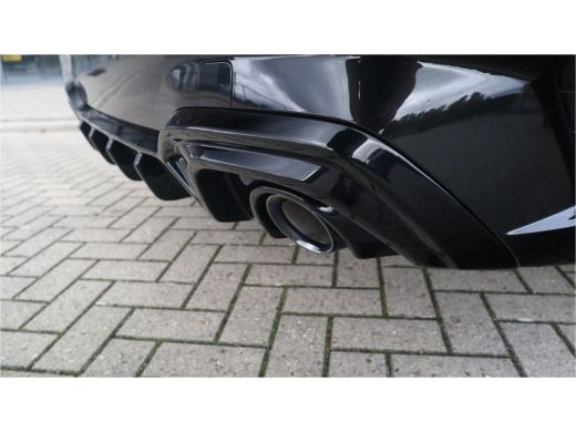 BMW 3 Serie M-Sport 19inch / SOH91% / Glazen dak / HiFi / 50 Jahre / Camera / M Performance ActivLease financial lease