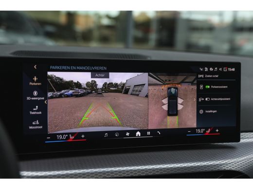 BMW 3 Serie Touring 330e High Executive M Sport Automaat / Panoramadak / Trekhaak / Sportstoelen / Comfort Ac... ActivLease financial lease