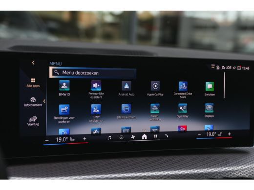 BMW 3 Serie Touring 330e High Executive M Sport Automaat / Panoramadak / Trekhaak / Sportstoelen / Comfort Ac... ActivLease financial lease