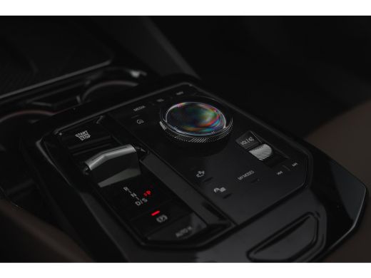 BMW 5 Serie Touring 530e M Sport Automaat / Panoramadak / Trekhaak / Achteruitrijcamera / Adaptieve LED / Har... ActivLease financial lease