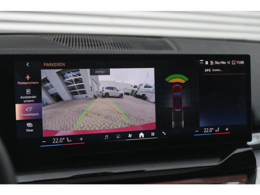 BMW 5 Serie Touring 530e M Sport Automaat / Panoramadak / Trekhaak / Achteruitrijcamera / Adaptieve LED / Har... ActivLease financial lease