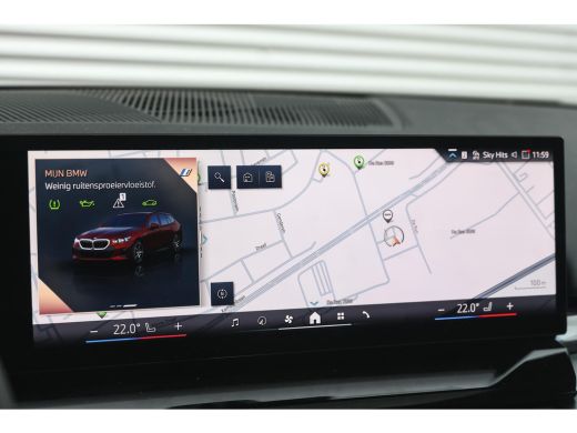 BMW 5 Serie Touring 530e M Sport Automaat / Panoramadak / Trekhaak / Achteruitrijcamera / Adaptieve LED / Har... ActivLease financial lease