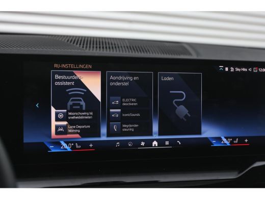 BMW 5 Serie Touring 530e M Sport Automaat / Panoramadak / Trekhaak / Achteruitrijcamera / Adaptieve LED / Har... ActivLease financial lease