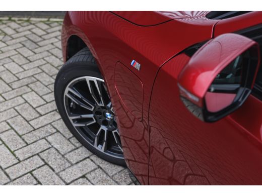 BMW 5 Serie Touring 530e M Sport Automaat / Panoramadak / Trekhaak / Achteruitrijcamera / Adaptieve LED / Har... ActivLease financial lease