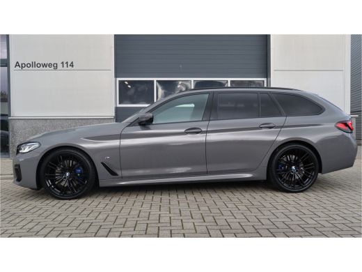 BMW 5 Serie Touring 530i High Executive M-Sport 20inch / Bernina Grau / Pano / Camera / Laser ActivLease financial lease