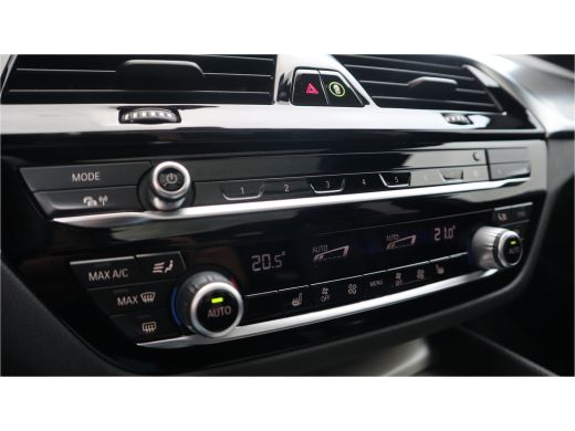 BMW 5 Serie Touring 530i High Executive M-Sport 20inch / Bernina Grau / Pano / Camera / Laser ActivLease financial lease