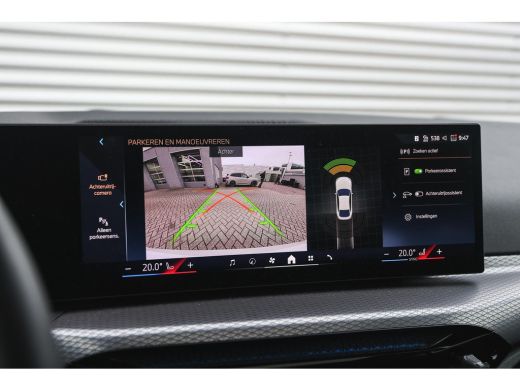 BMW i4 eDrive40 M Sport / Schuif-kanteldak / Achteruitrijcamera / M Adaptief onderstel / Stoelverwarming... ActivLease financial lease