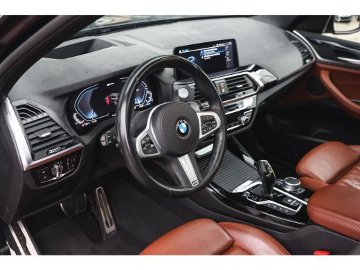 BMW X3 xDrive30e High Executive M Sport Automaat / Panoramadak / Trekhaak / Sportstoelen / Adaptieve LED... ActivLease financial lease
