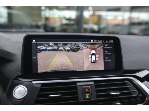 BMW X3 xDrive30e High Executive M Sport Automaat / Panoramadak / Trekhaak / Sportstoelen / Adaptieve LED... ActivLease financial lease