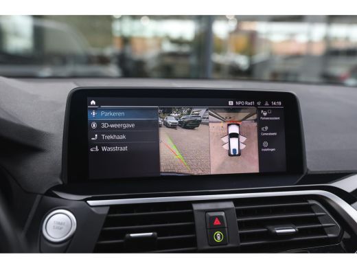 BMW X3 xDrive30e High Executive M Sport Automaat / Panoramadak / Trekhaak / Sportstoelen / Adaptieve LED... ActivLease financial lease