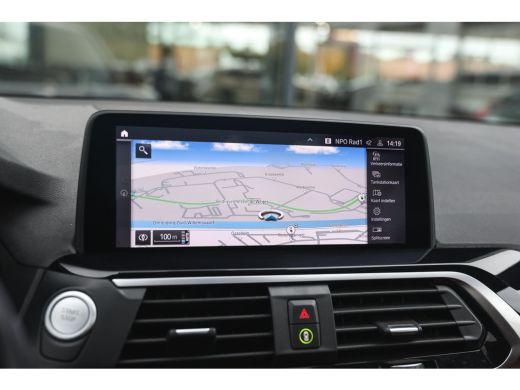 BMW X3 xDrive30e High Executive M Sport Automaat / Panoramadak / Trekhaak / Sportstoelen / Adaptieve LED... ActivLease financial lease