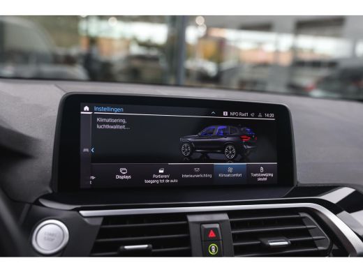 BMW X3 xDrive30e High Executive M Sport Automaat / Panoramadak / Trekhaak / Sportstoelen / Adaptieve LED... ActivLease financial lease