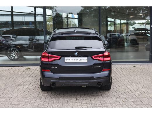 BMW X3 xDrive30e High Executive M Sport Automaat / Panoramadak / Trekhaak / Sportstoelen / Adaptieve LED... ActivLease financial lease