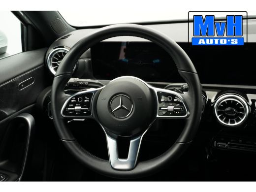 Mercedes-Benz A-Klasse 180 Premium Plus|PARELMOER|SFEERVERL|CAMERA ActivLease financial lease