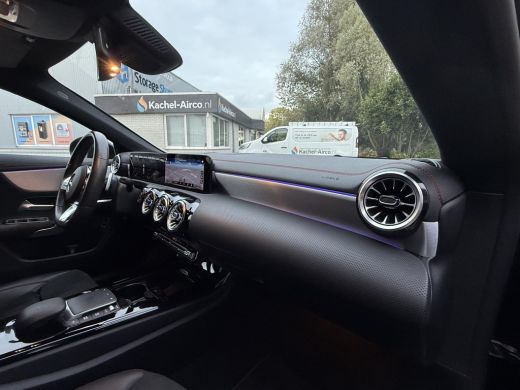Mercedes-Benz CLA 180 Aut. Business Sol. AMG | Navi | Camera | Sport Stoelen | ActivLease financial lease