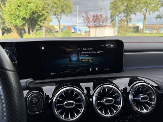 Mercedes-Benz CLA Shooting Brake Aut. 180d Business Sol. AMG | Navi | Camera | Sfeer Verlichting | ActivLease financial lease