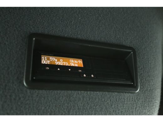 Mercedes-Benz Sprinter 317 CDI 170PK L3H2 | Automaat | 3500kg Trekgew. | Trekhaak | Airco | Camera | Cruise | 3-Zits | P... ActivLease financial lease