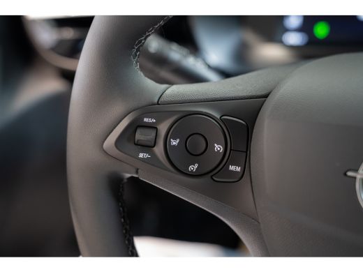 Opel Corsa 1.2 GS | Groot Navi | Camera | Parkeersensoren | Climate Controle | Apple Carplay & Android Auto | ActivLease financial lease