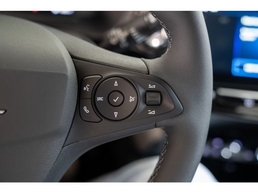 Opel Corsa 1.2 GS | Groot Navi | Camera | Parkeersensoren | Climate Controle | Apple Carplay & Android Auto | ActivLease financial lease
