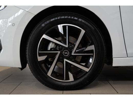 Opel Corsa 1.2 GS | Groot Navi | Camera | Parkeersensoren | Climate Controle | Apple Carplay & Android Auto | ActivLease financial lease