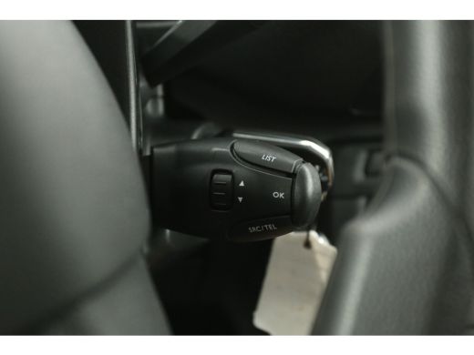 Opel Vivaro 2.0 BlueHDi L2H1 | 145PK | Airco | Cruise | 360° | Carplay | 3-Zits | Navi | Parkeersensoren ActivLease financial lease