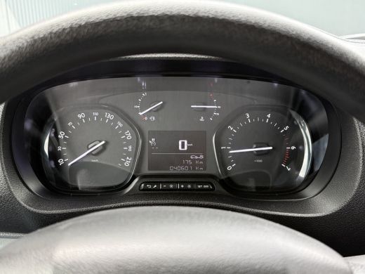 Peugeot Expert 2.0 BlueHDI 120 PK / L3H1 / 1e EIG. / AIRCO / CRUISE / NAVI / CAMERA / CARPLAY ActivLease financial lease