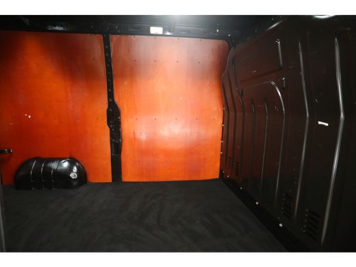 Renault Master T35 2.3 dCi 145PK L2H2 | Airco | Camera | Cruise | Trekhaak | Navigatie | PDC | 3 Persoons ActivLease financial lease