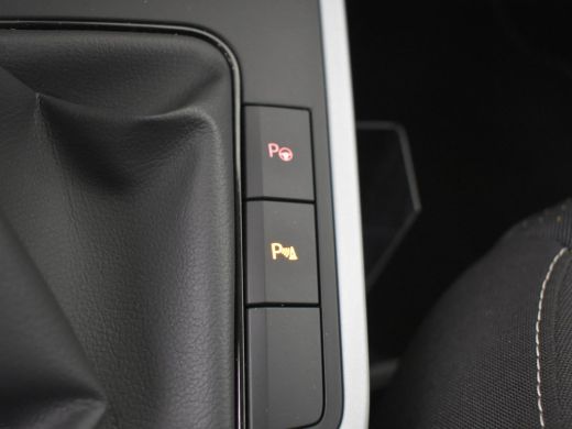 Seat Arona 1.0 TSI Style Business Intense 96pk | Camera achter | Stoelverwarming | Navigatie | App connect |... ActivLease financial lease